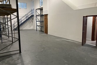 Armstrong Rd, London for lease Interior Photo- Image 2 of 3