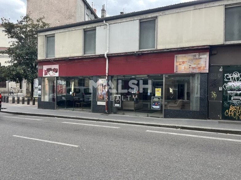 Commerce de détail dans Lyon à louer - Photo du bâtiment - Image 1 de 3