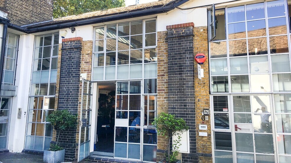 7 Glenthorne Mews, Londres à louer - Photo du bâtiment - Image 3 de 7
