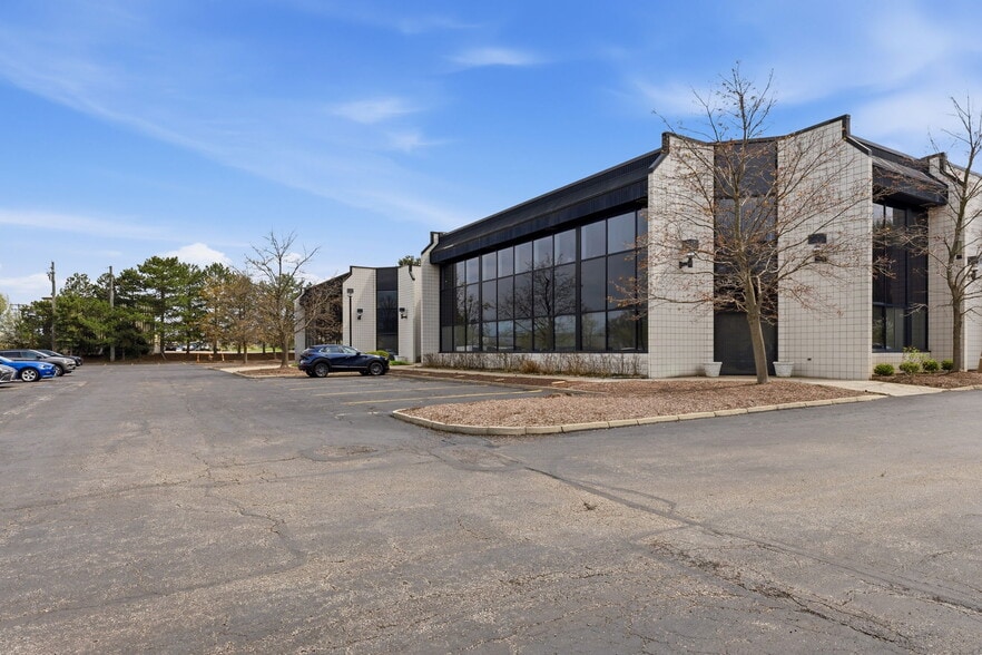 24610 Detroit Rd, Westlake, OH for sale - Building Photo - Image 2 of 6