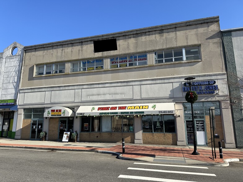 24-26 Main St, Hempstead, NY for sale - Building Photo - Image 1 of 17