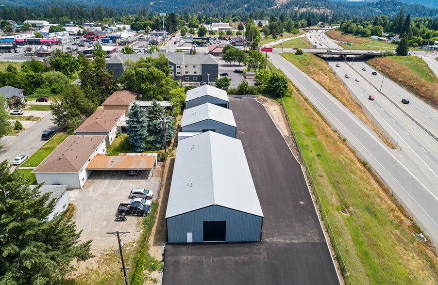 2226 N Government Way, Coeur d'Alene, ID à louer - Photo du bâtiment - Image 3 de 6