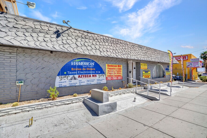 1500 E Sahara Ave, Las Vegas, NV à vendre - Photo du bâtiment - Image 1 de 1