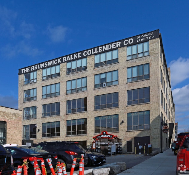 40 Hanna Ave, Toronto, ON à louer - Photo du bâtiment - Image 3 de 7