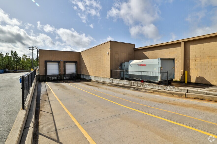 203 Cedar Springs Rd, Spartanburg, SC à louer - Photo du bâtiment - Image 3 de 27