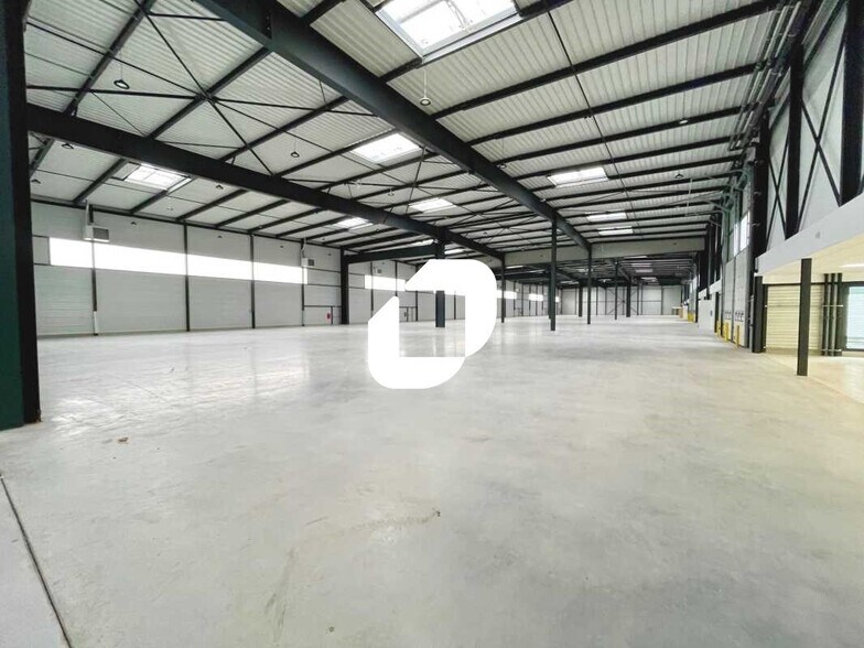 Flex dans Le Bourget à louer - Photo du bâtiment - Image 3 de 19
