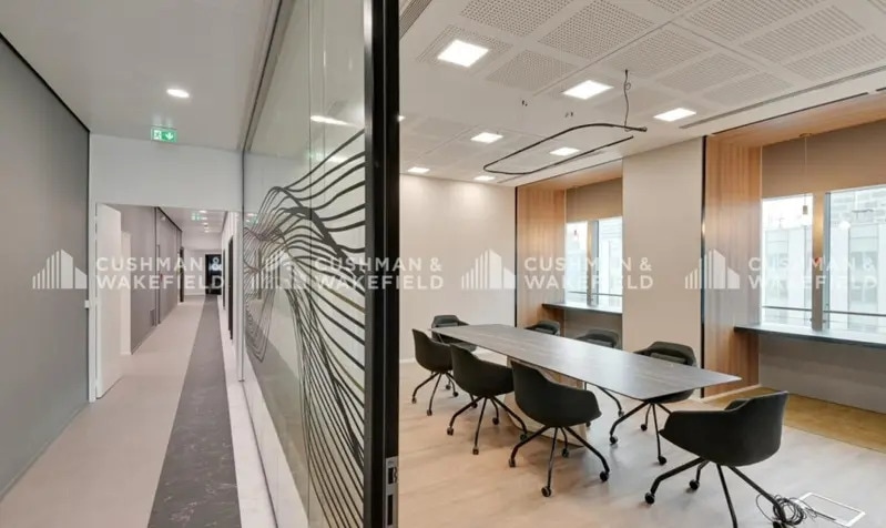 17 Place Des Reflets, Courbevoie à louer - Photo intérieure - Image 2 de 24
