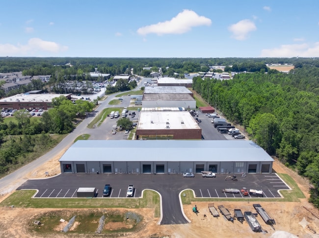 Plus de détails pour 5029 Smith Farm Rd, Matthews, NC - Local d'activités à louer