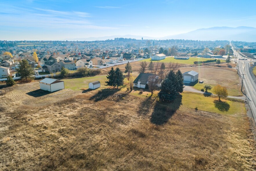 8236 N Chase Rd, Post Falls, ID à vendre - Aérien - Image 3 de 6