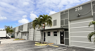 Plus de détails pour 270 W 79th Pl, Hialeah, FL - Industriel/Logistique à louer