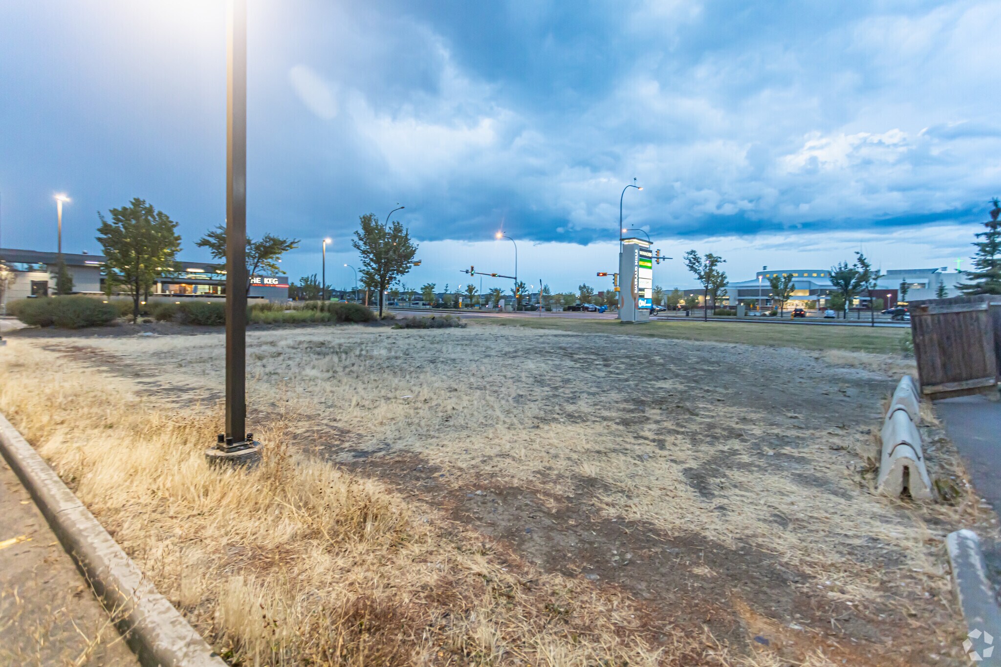5000 Emerald Dr, Sherwood Park, AB for sale Primary Photo- Image 1 of 1