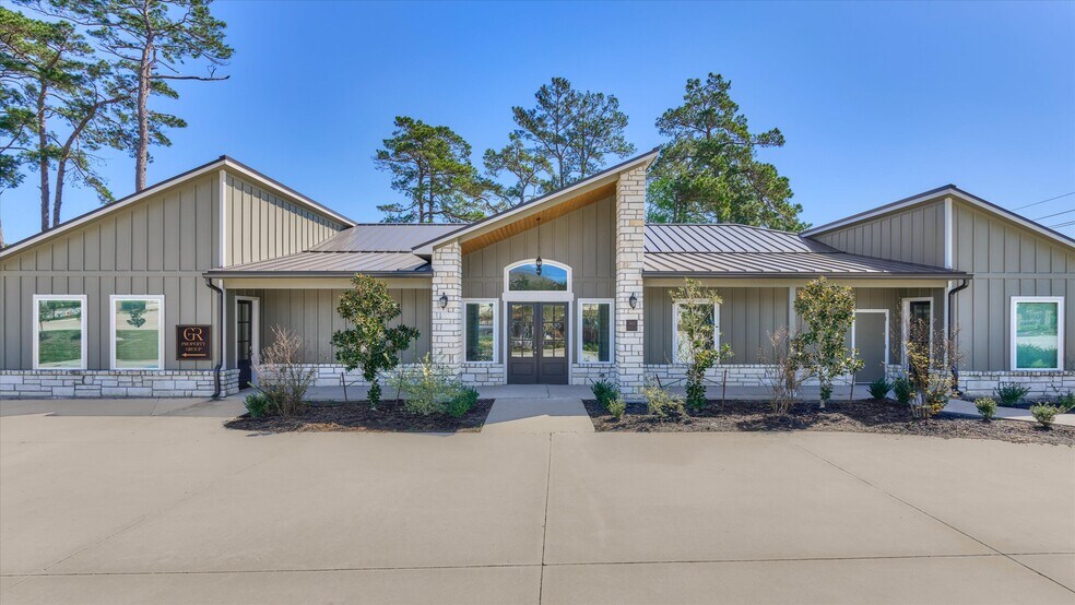 1902 Longmire Road, Conroe, TX à louer - Photo du bâtiment - Image 1 de 29