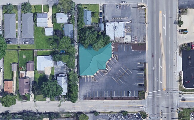 Plus de détails pour 6108 N 2nd St, Loves Park, IL - Commerce de détail à louer