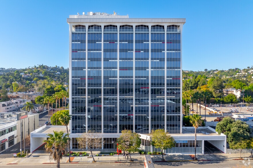 14724-14726 Ventura Blvd, Sherman Oaks, CA à louer - Photo du bâtiment - Image 2 de 6