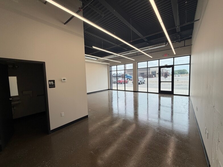10201 Calumet Ave, Dyer, IN for lease - Building Photo - Image 3 of 5