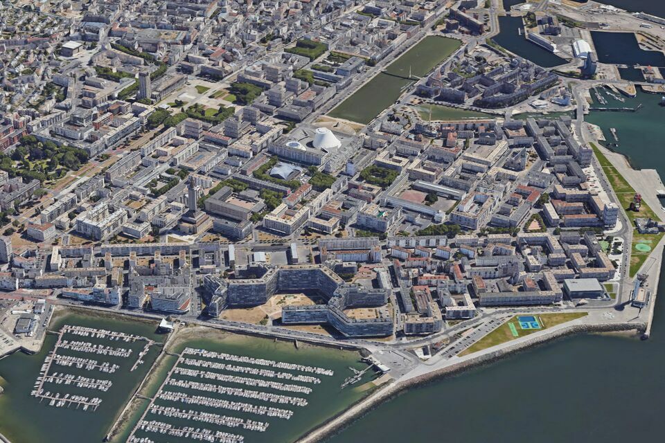 Retail in Le Havre for lease Aerial- Image 1 of 4