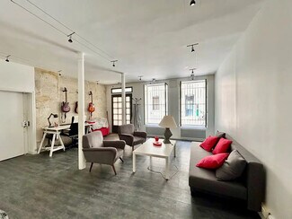 Plus de détails pour 24 Rue Pierre Sémard, Paris - Bureau à louer