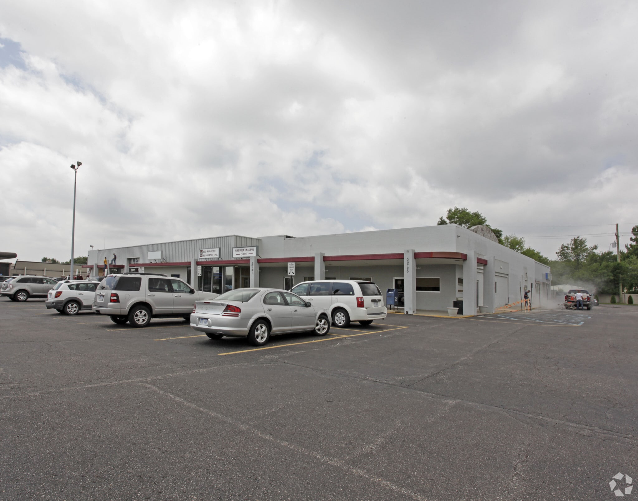 30773-30785 Stephenson Hwy, Madison Heights, MI for sale Primary Photo- Image 1 of 9