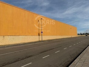 Retail in Torija, Guadalajara for lease Building Photo- Image 2 of 12