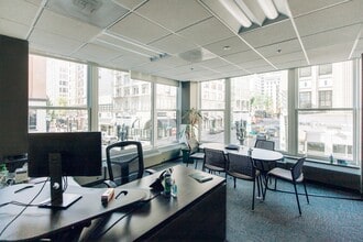705-711 SW Alder St, Portland, OR for lease Building Photo- Image 2 of 9