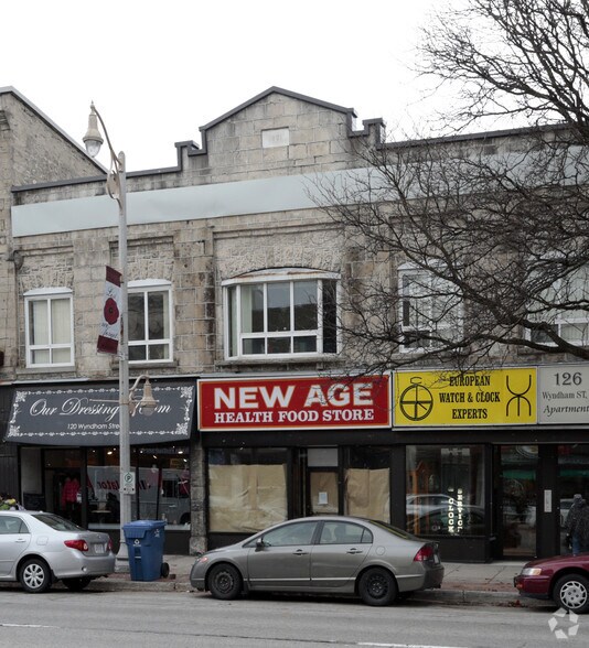122 Wyndham St N, Guelph, ON à vendre - Photo du bâtiment - Image 3 de 4
