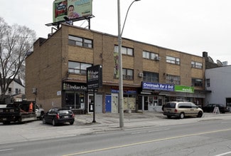 Plus de détails pour 395 Keele St, Toronto, ON - Commerce de détail à vendre
