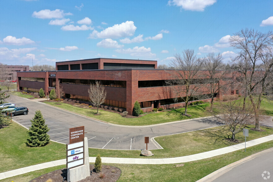 4000 Lexington Ave N, Shoreview, MN à louer - Photo du bâtiment - Image 1 de 8