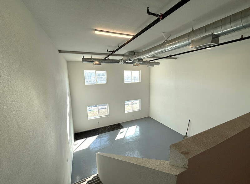 746-756 Ceres Ave, Los Angeles, CA for lease - Interior Photo - Image 3 of 19