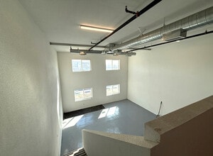 746-756 Ceres Ave, Los Angeles, CA for lease Interior Photo- Image 2 of 8