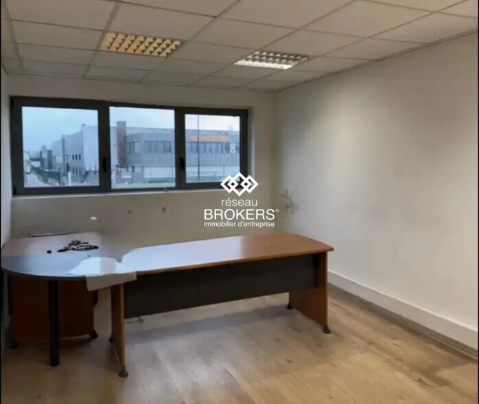 Industriel dans SAINT-OUEN-L'AUMONE à louer - Photo intérieure - Image 3 de 6