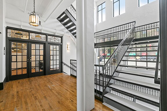 1112-1128 Harmon Pl, Minneapolis, MN for lease - Interior Photo - Image 3 of 16