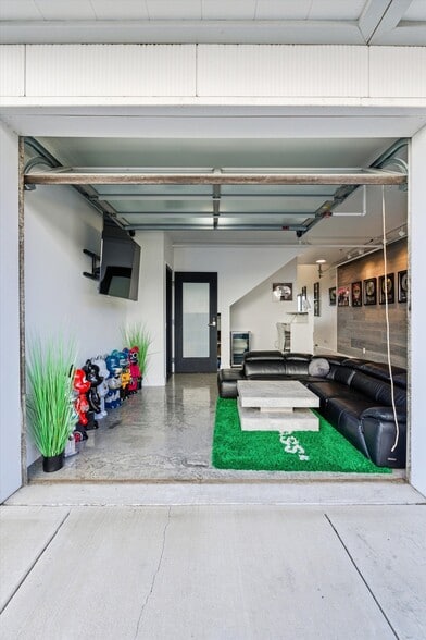 370 Herron Dr, Nashville, TN à vendre - Photo du bâtiment - Image 3 de 42
