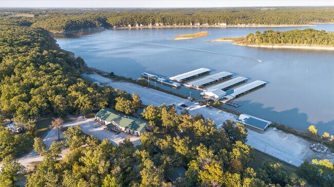 Plus de détails pour 670 SE 803rd Rd, Clinton, MO - Spécialité à vendre