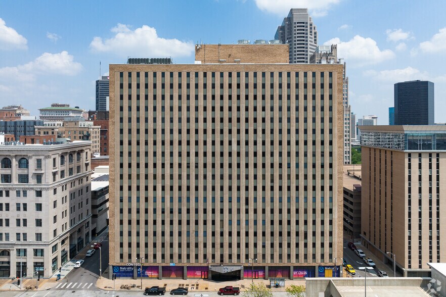 210 N Tucker Blvd, Saint Louis, MO à louer - Photo du bâtiment - Image 2 de 7