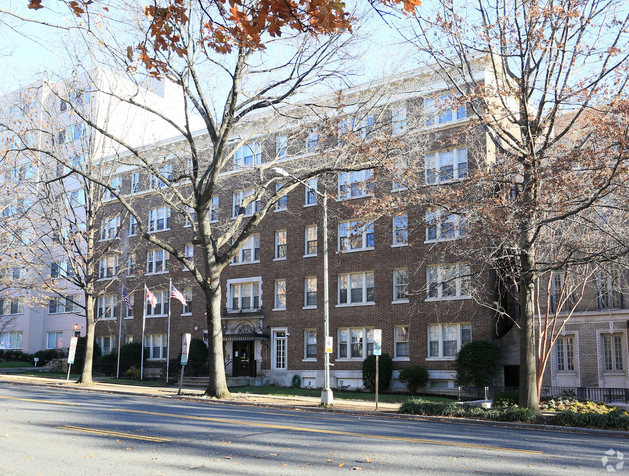 2807 Connecticut Ave NW, Washington, DC à vendre Photo du bâtiment- Image 1 de 9