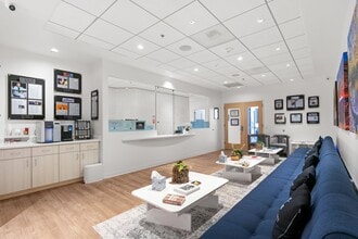 6801 Park Terrace Dr, Los Angeles, CA à louer Photo intérieure- Image 1 de 12