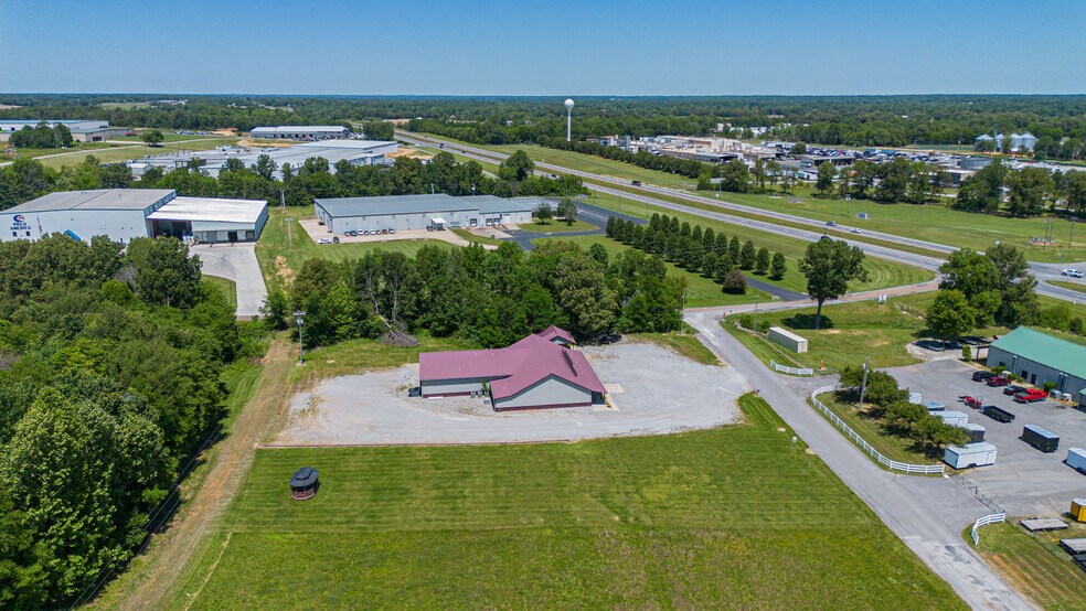 71 Commerce St, Hickory, KY for sale - Building Photo - Image 2 of 31