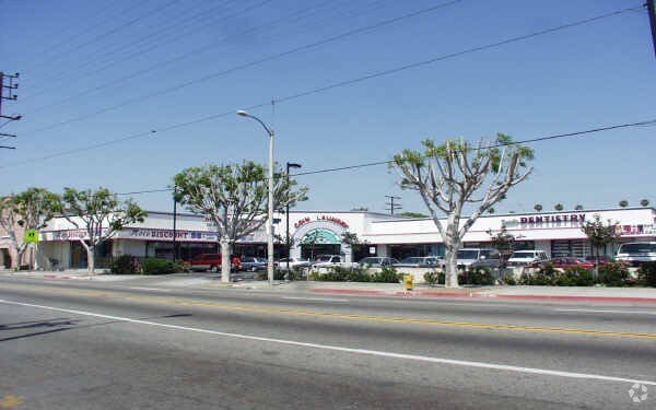 7100-7112 S Compton Ave, Los Angeles, CA à louer - Photo principale - Image 1 de 1