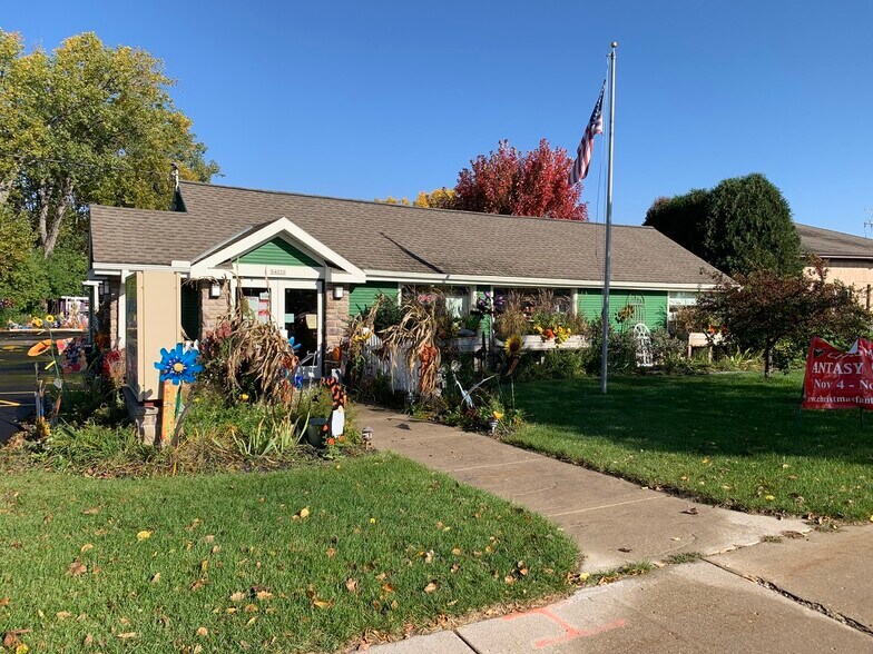 14170 W National Ave, New Berlin, WI for sale - Building Photo - Image 2 of 16