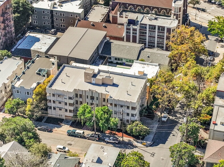 251 Park View Ter, Oakland, CA for sale - Building Photo - Image 2 of 19