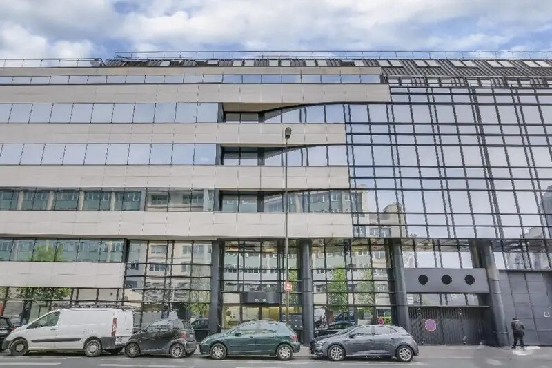 Office in Levallois-Perret for lease - Building Photo - Image 2 of 7
