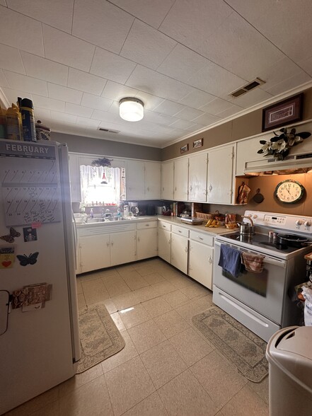 447 W Main St, Bradford, TN for sale - Building Photo - Image 3 of 19