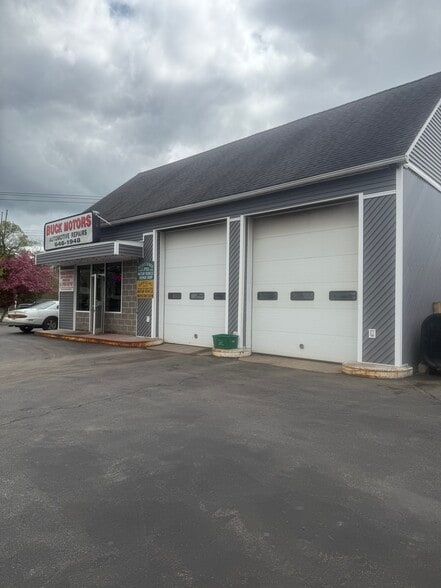 4545 Clark St, Hamburg, NY for sale - Building Photo - Image 1 of 9