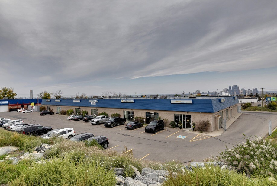 2421 Centre Ave SE, Calgary, AB for sale Building Photo- Image 1 of 1