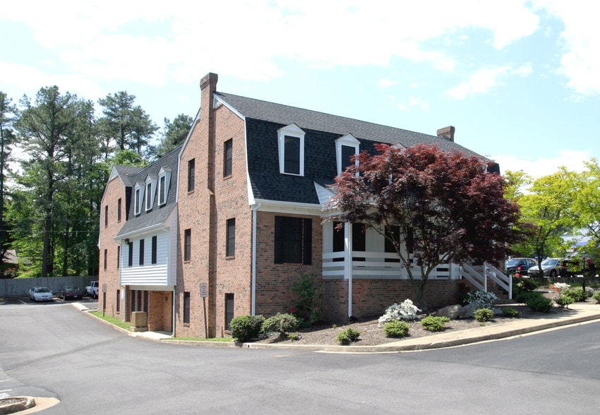 8545 Patterson Ave, Henrico, VA à louer - Photo du bâtiment - Image 2 de 3