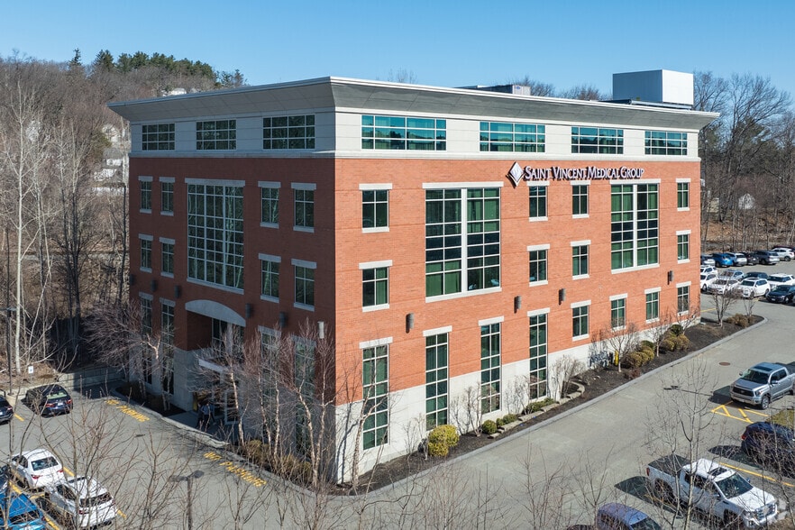 102 Shore Dr, Worcester, MA for lease - Building Photo - Image 2 of 5