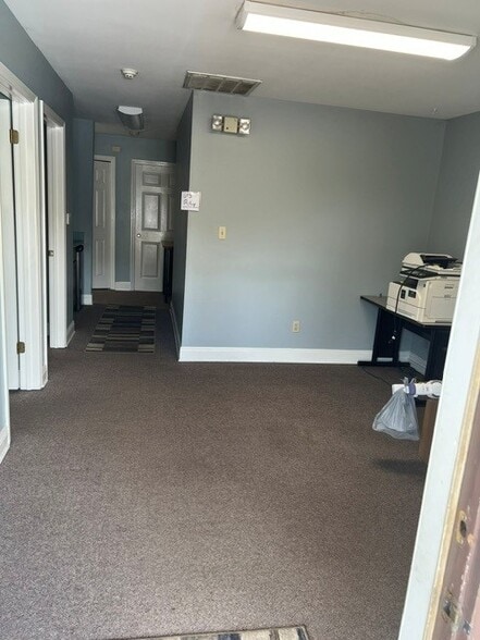 3000 Nine Mile Rd, Pensacola, FL for lease - Building Photo - Image 3 of 7