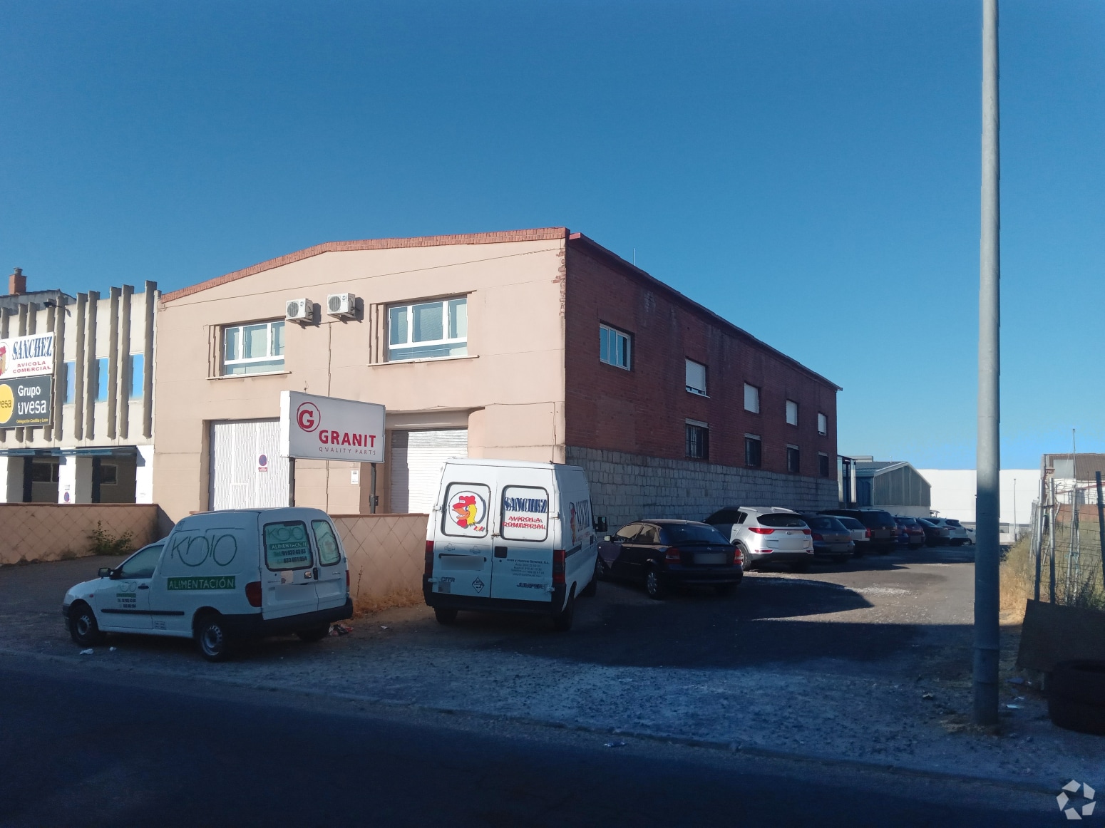 Industrial in Ávila, Ávila for lease Primary Photo- Image 1 of 16