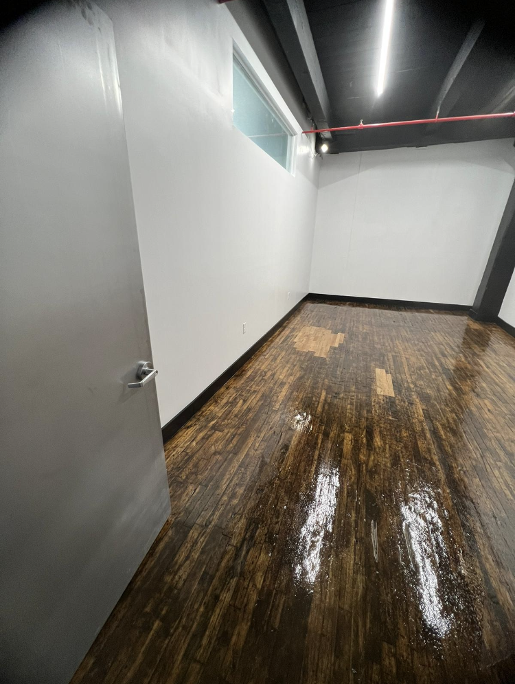 432 Austin Pl, Bronx, NY for lease Interior Photo- Image 1 of 2