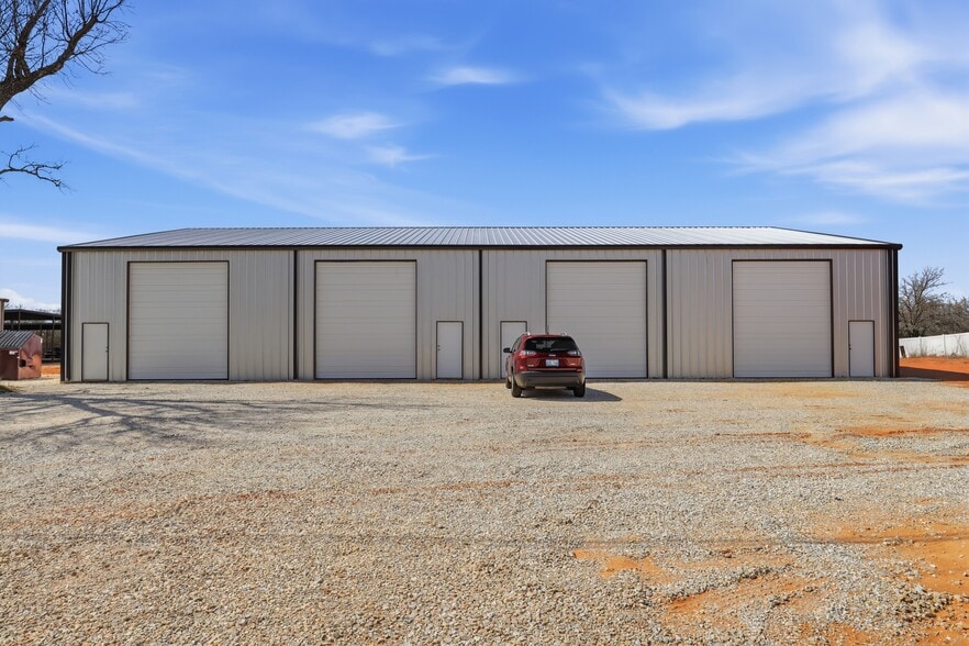 15401 S Peebly Rd, Newalla, OK à vendre - Photo du bâtiment - Image 3 de 22